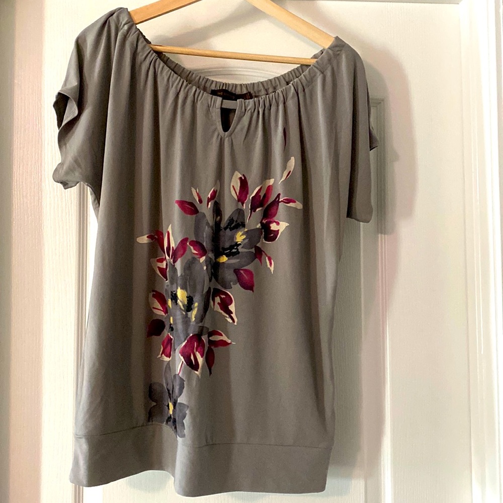 Floral top